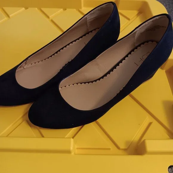 ❄️ LOFT Black Suede Wedge Heel Pumps Size 11 - Picture 3 of 9